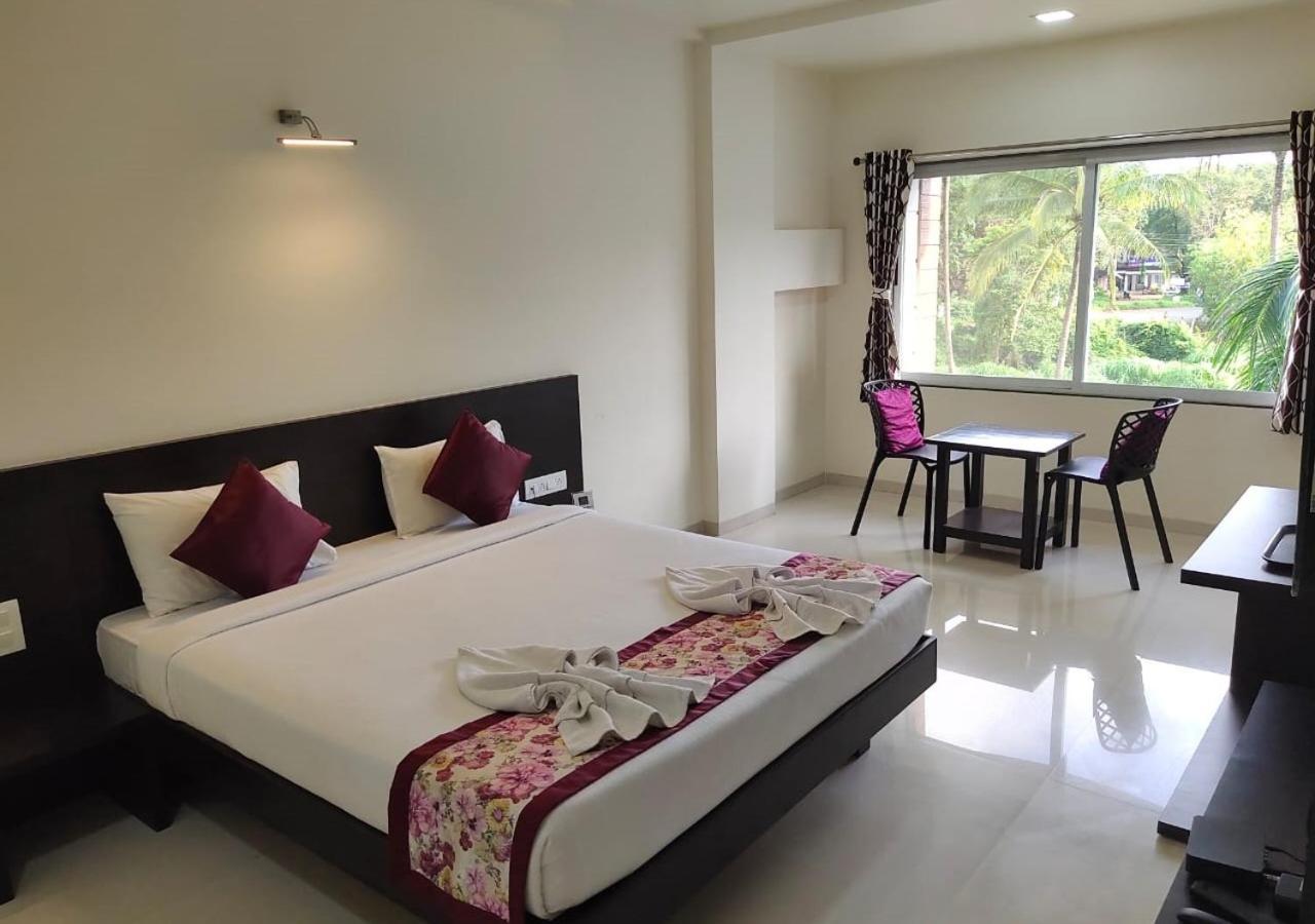 The Hotel Relax Kankavli Kankavali Εξωτερικό φωτογραφία