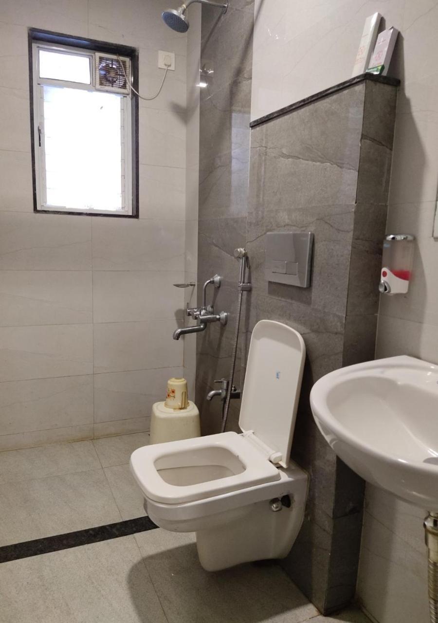 The Hotel Relax Kankavli Kankavali Εξωτερικό φωτογραφία