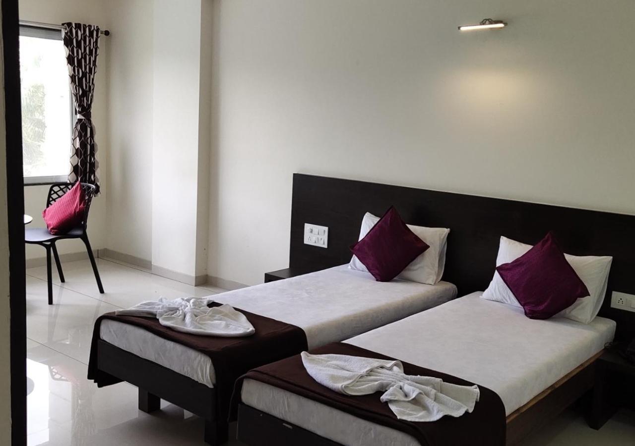 The Hotel Relax Kankavli Kankavali Εξωτερικό φωτογραφία